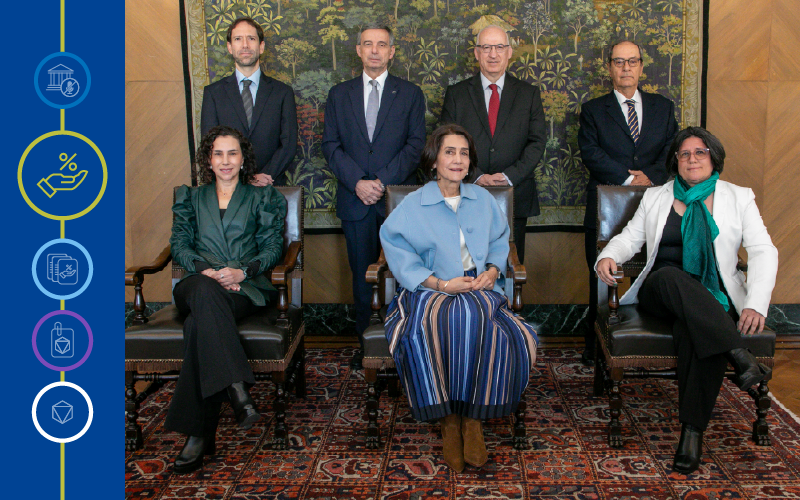 Fotografía de la Junta Directiva del Banco de la República